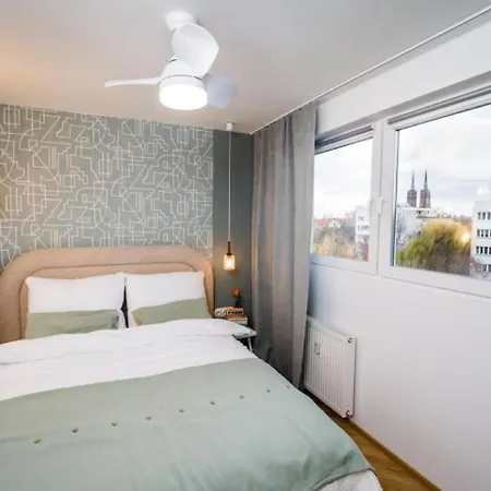 Orange And Towers * Breslavia