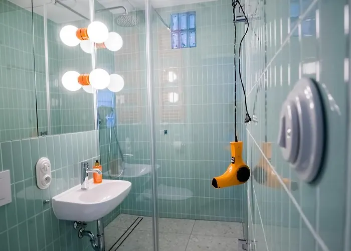 Orange And Towers Apartment Wroclaw